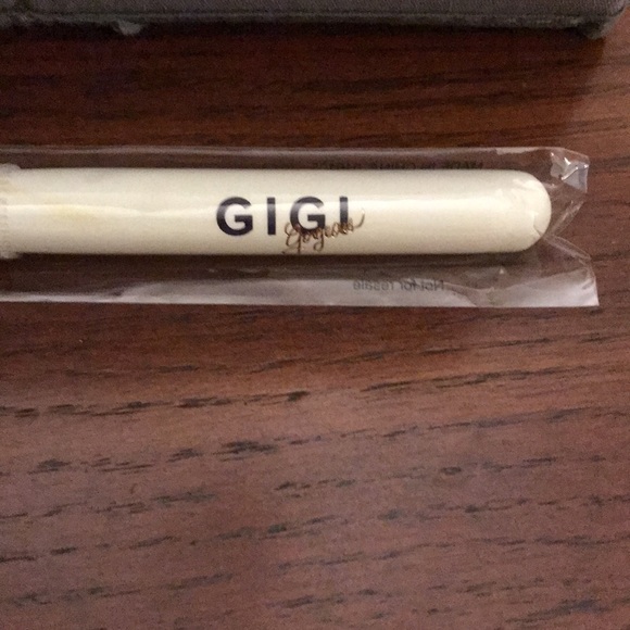 Gigi Gorgeous Contour Brush new - Picture 3 of 4